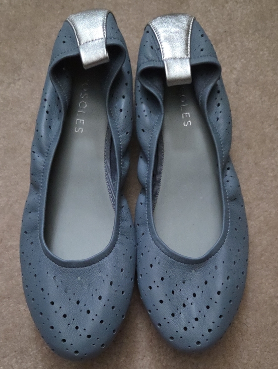 AEROSOLES Shoes - AEROSOLES Blue Ballet Flats with Silver Back